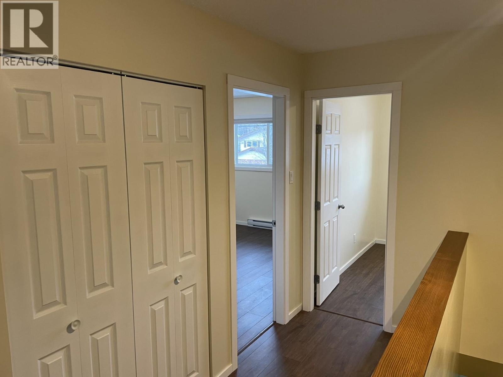 2301 PEAR Street, Terrace