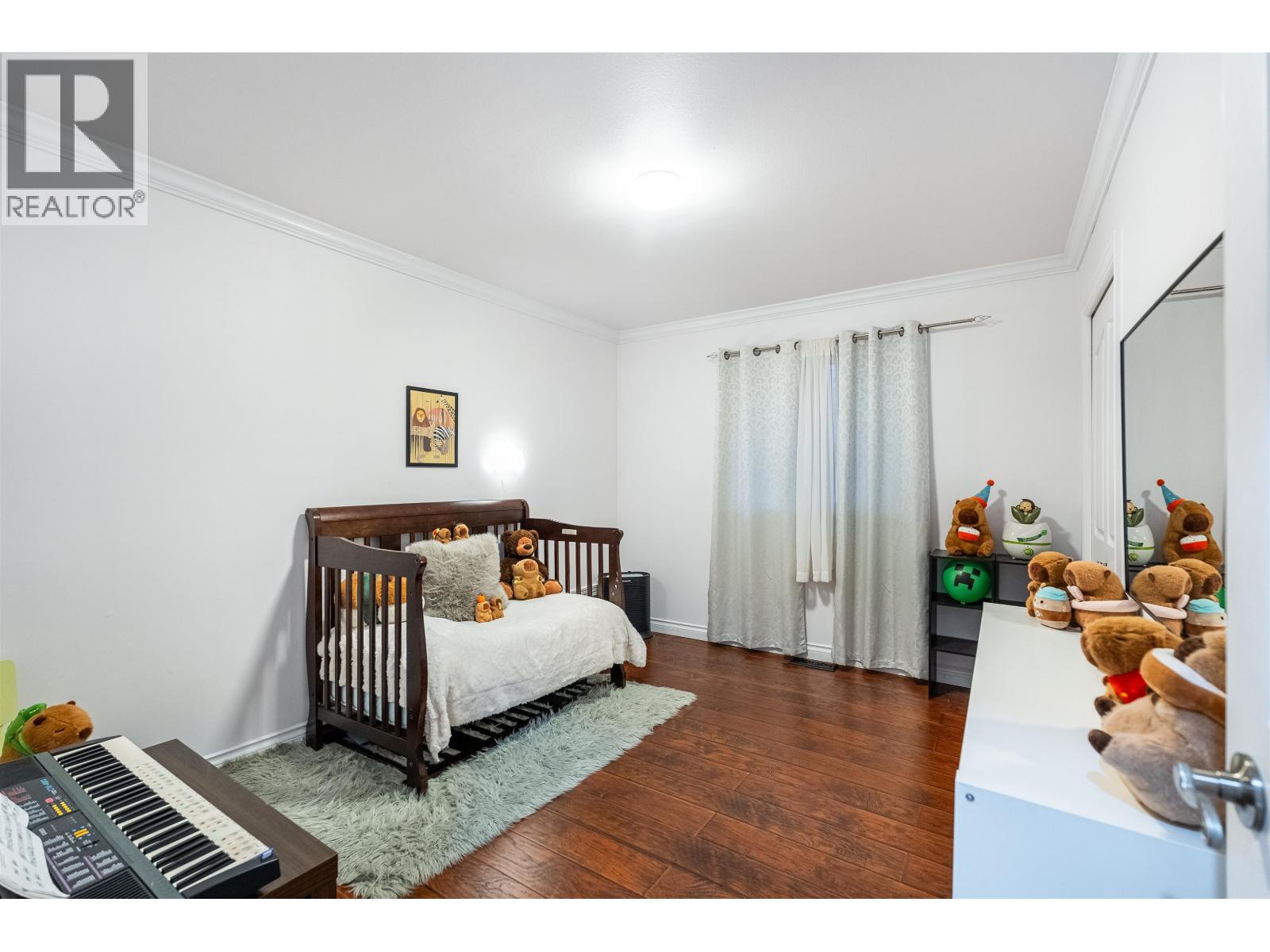 887 RIVERSIDE DRIVE, Port Coquitlam