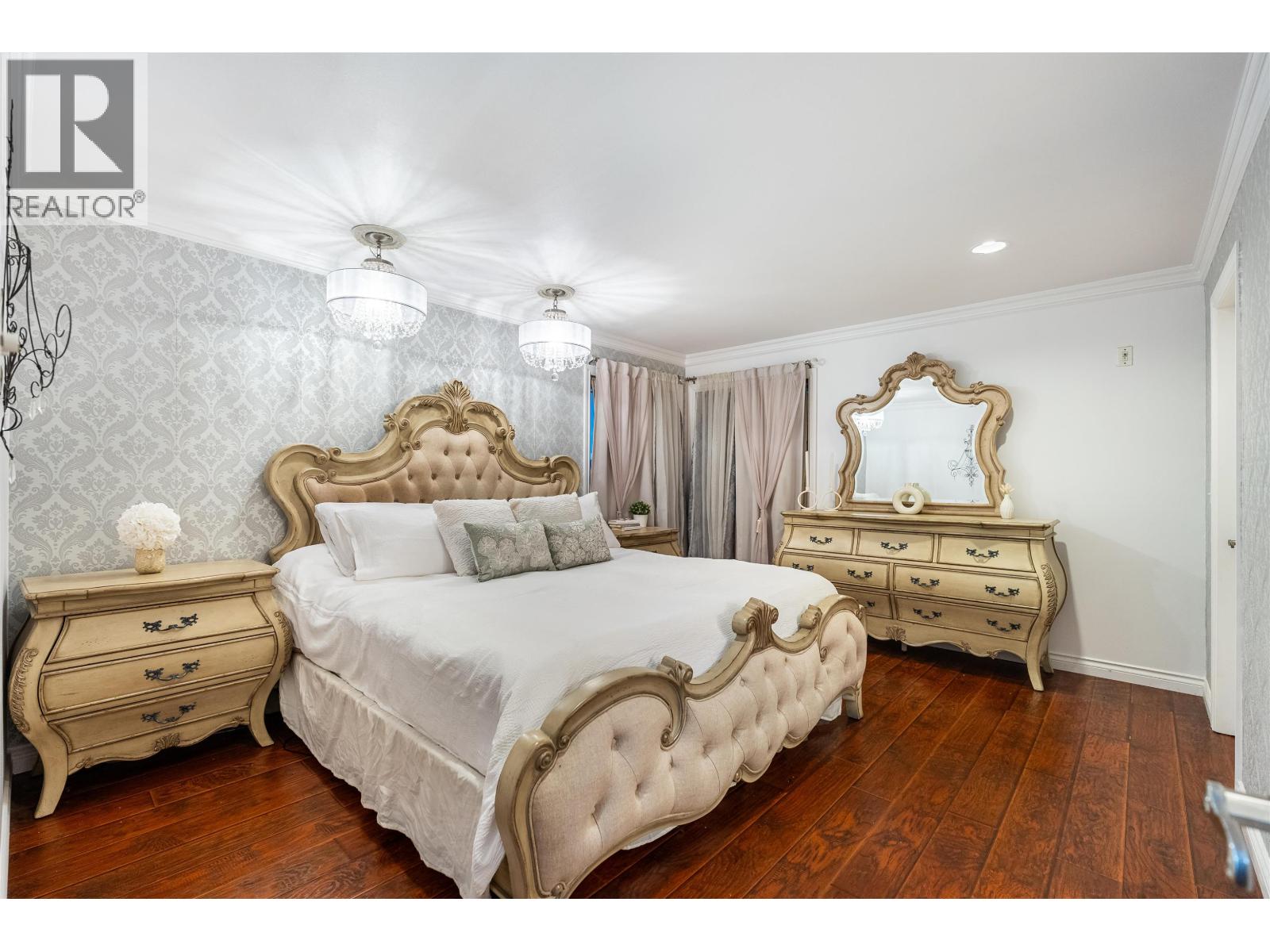 887 RIVERSIDE DRIVE, Port Coquitlam