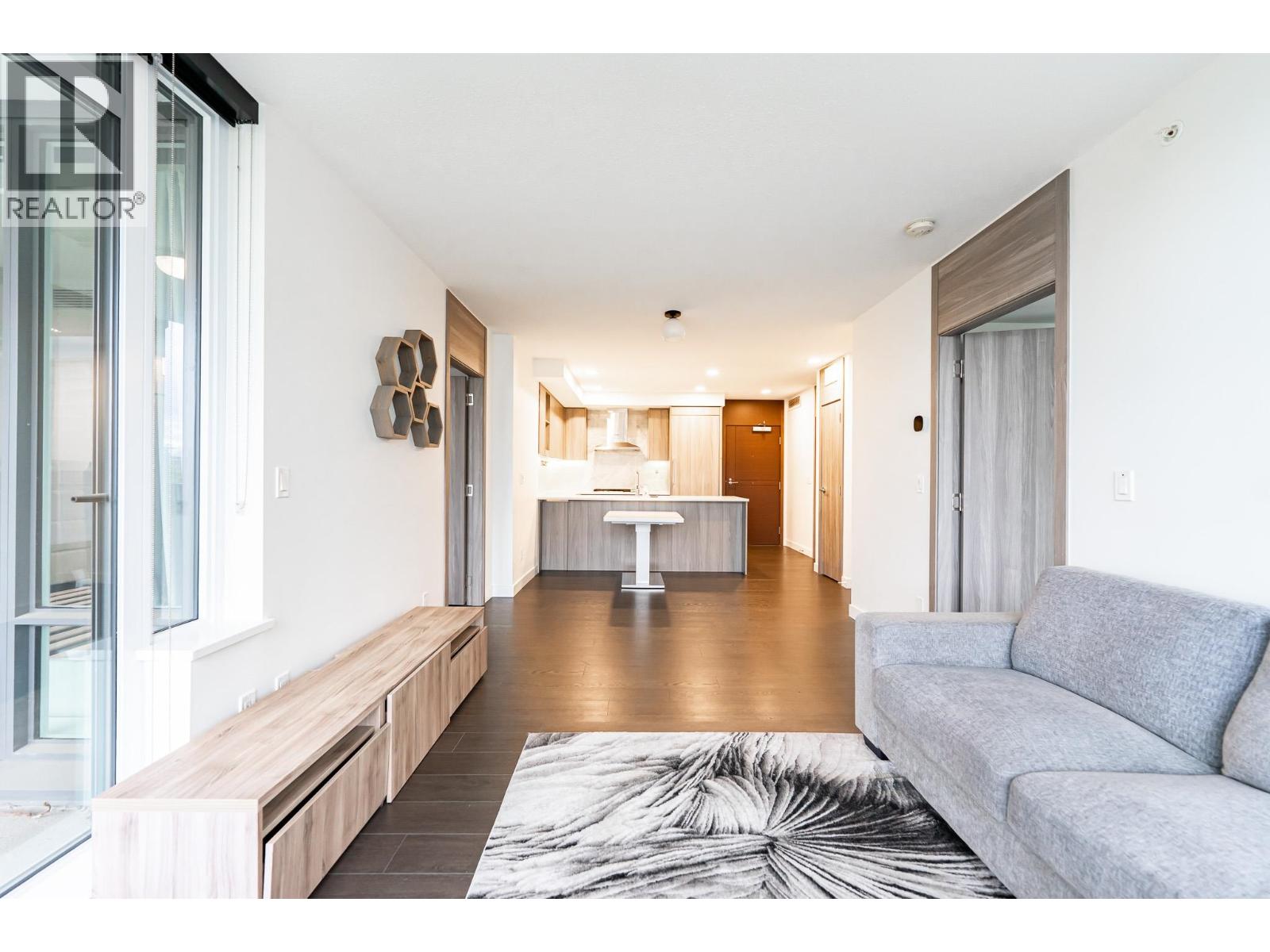 House in Richmond - Image 22