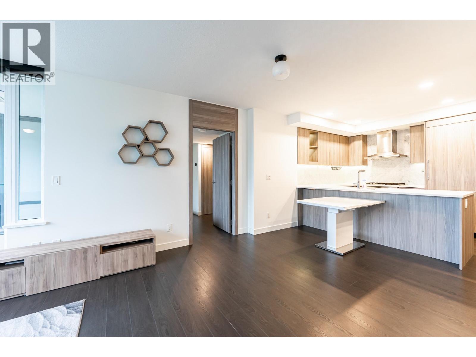 House in Richmond - Image 36