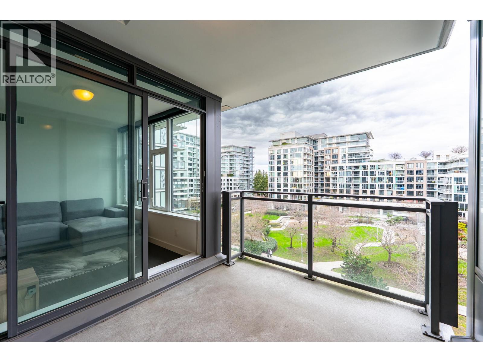 House in Richmond - Image 33