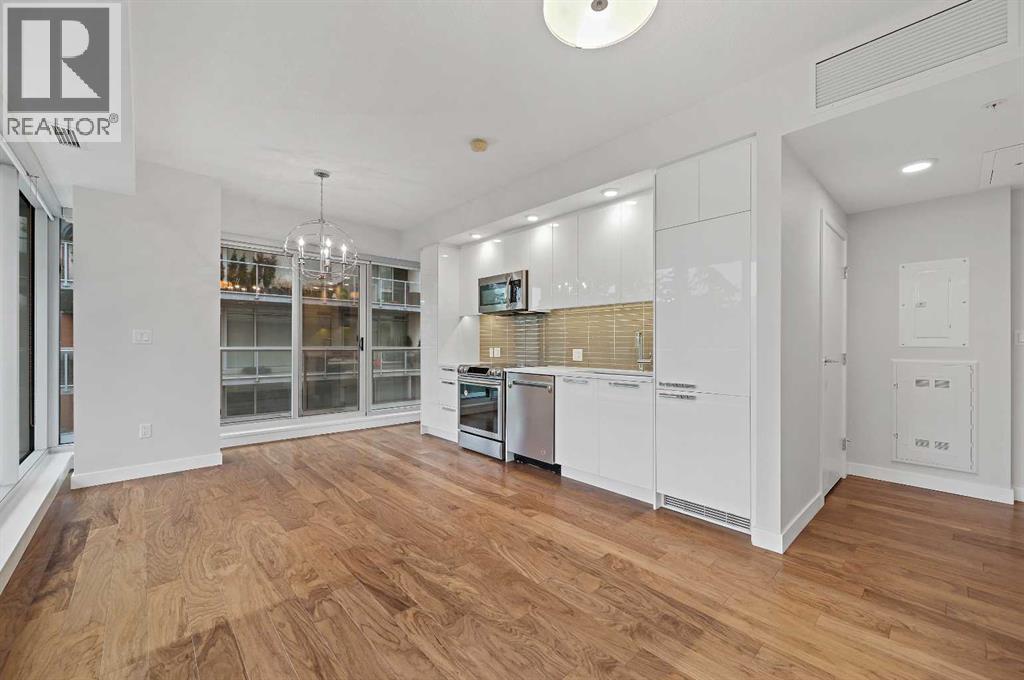 Single Family House for Sale in    Avenue NW Hillhurst Calgary 