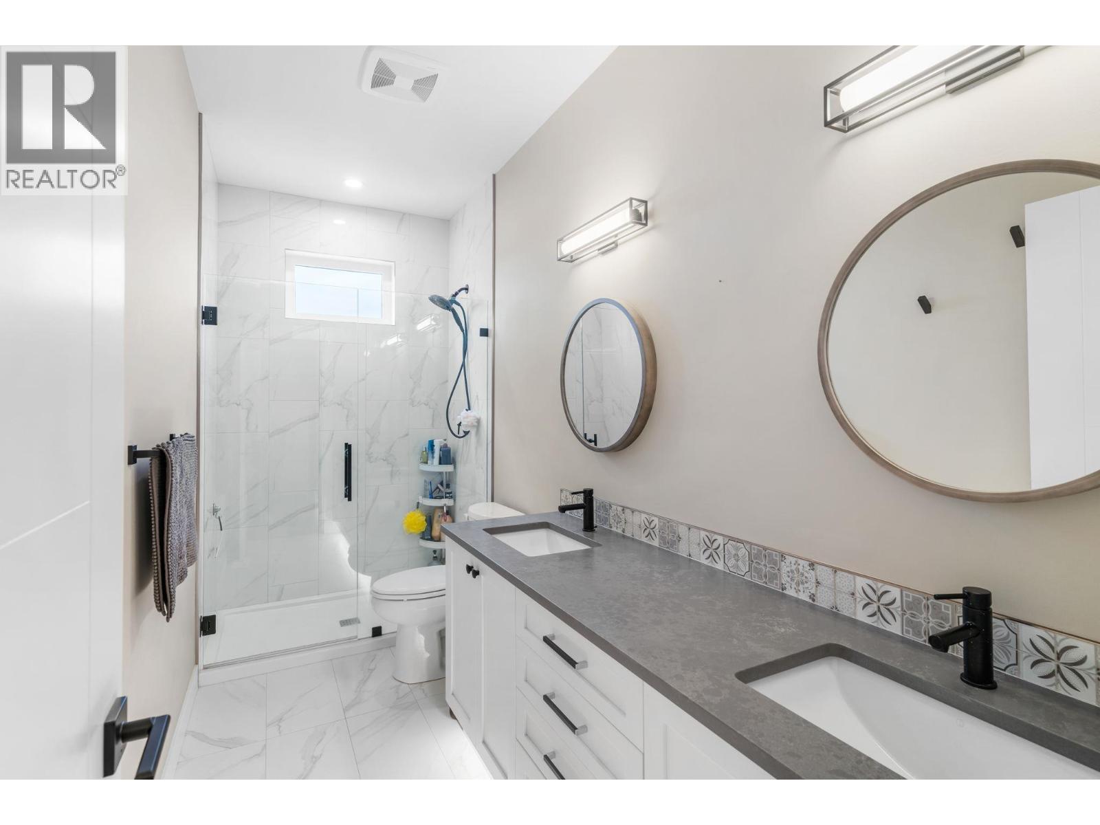 7 3220 Hilltown Drive, Kelowna