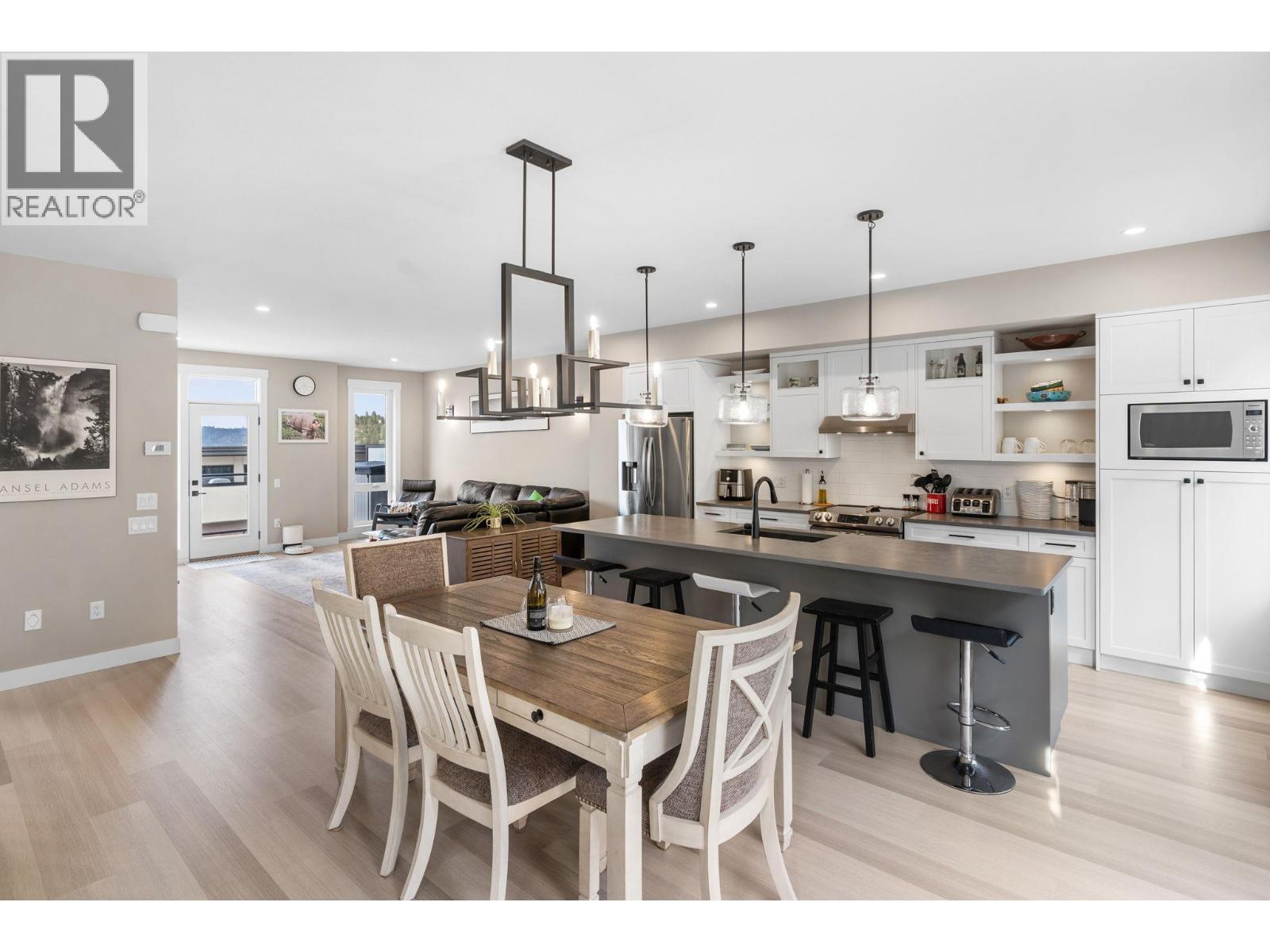 7 3220 Hilltown Drive, Kelowna