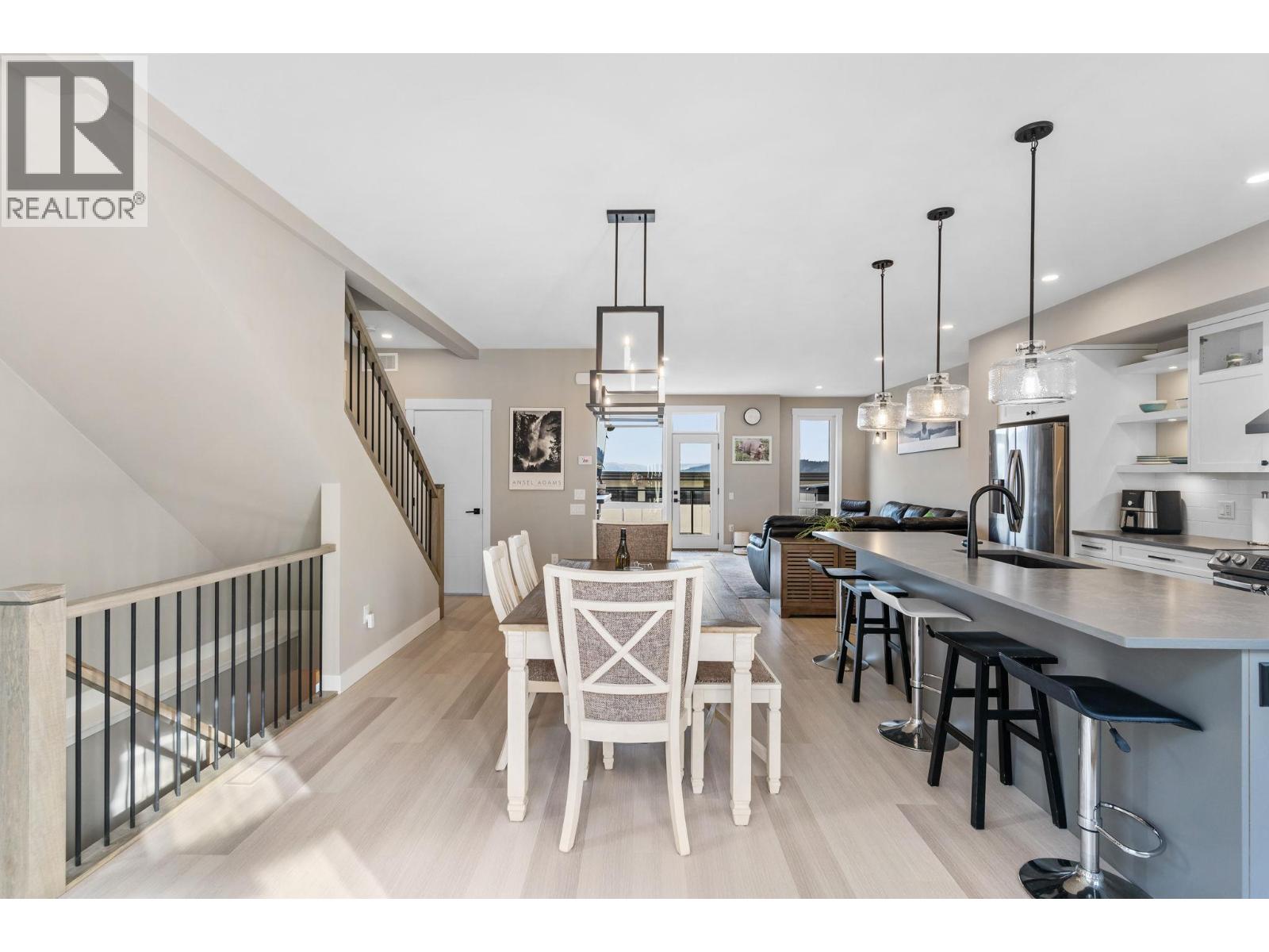 7 3220 Hilltown Drive, Kelowna