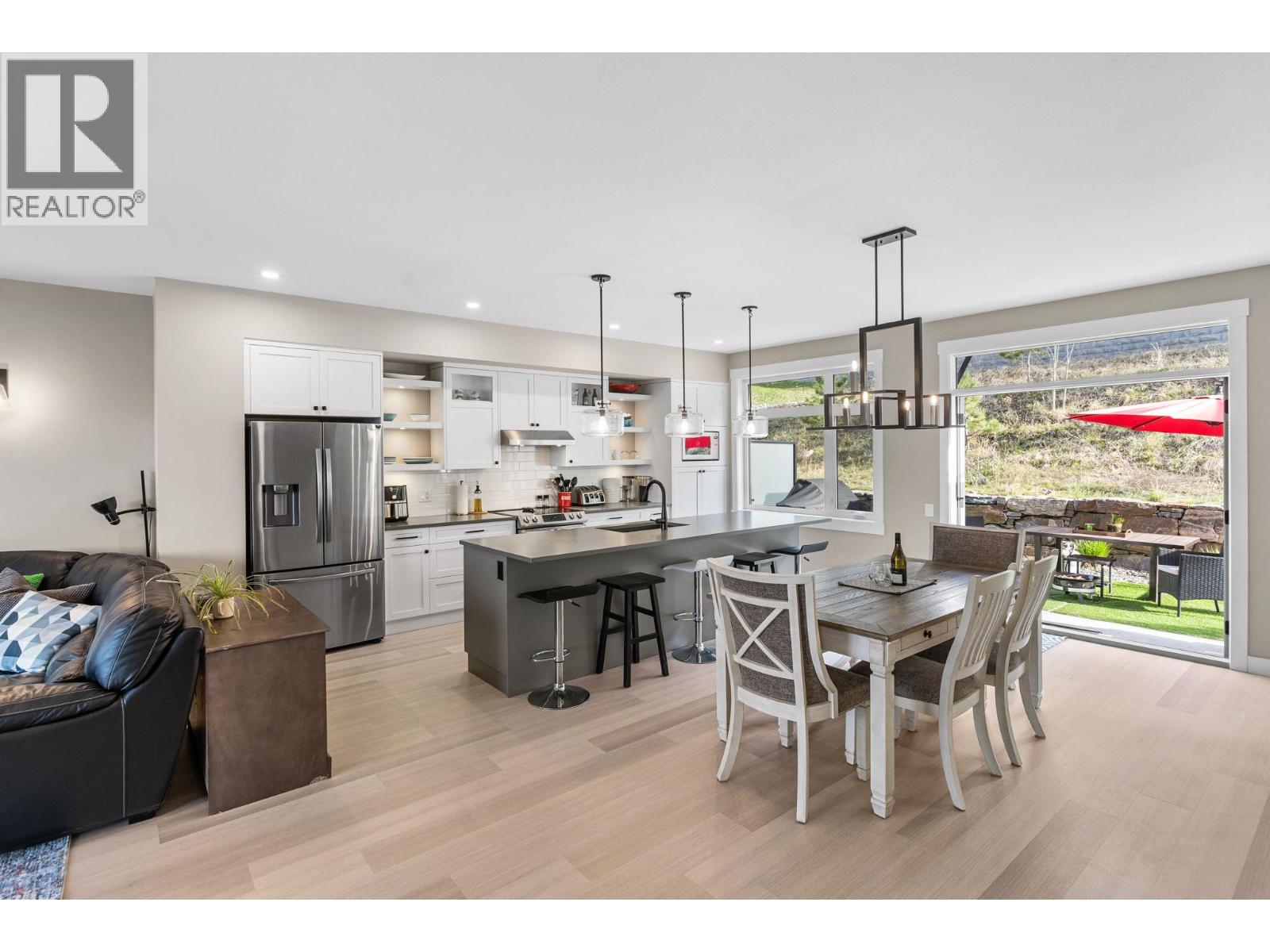 7 3220 Hilltown Drive, Kelowna