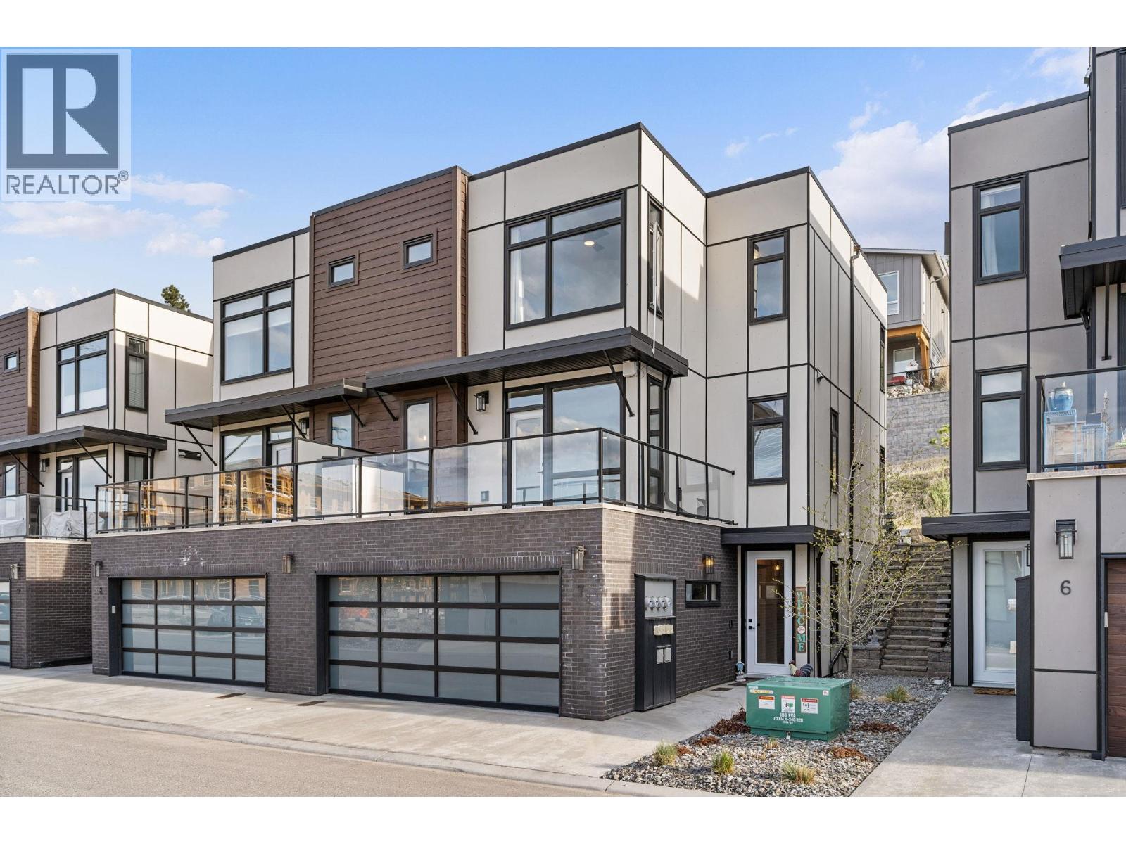 7 3220 Hilltown Drive, Kelowna