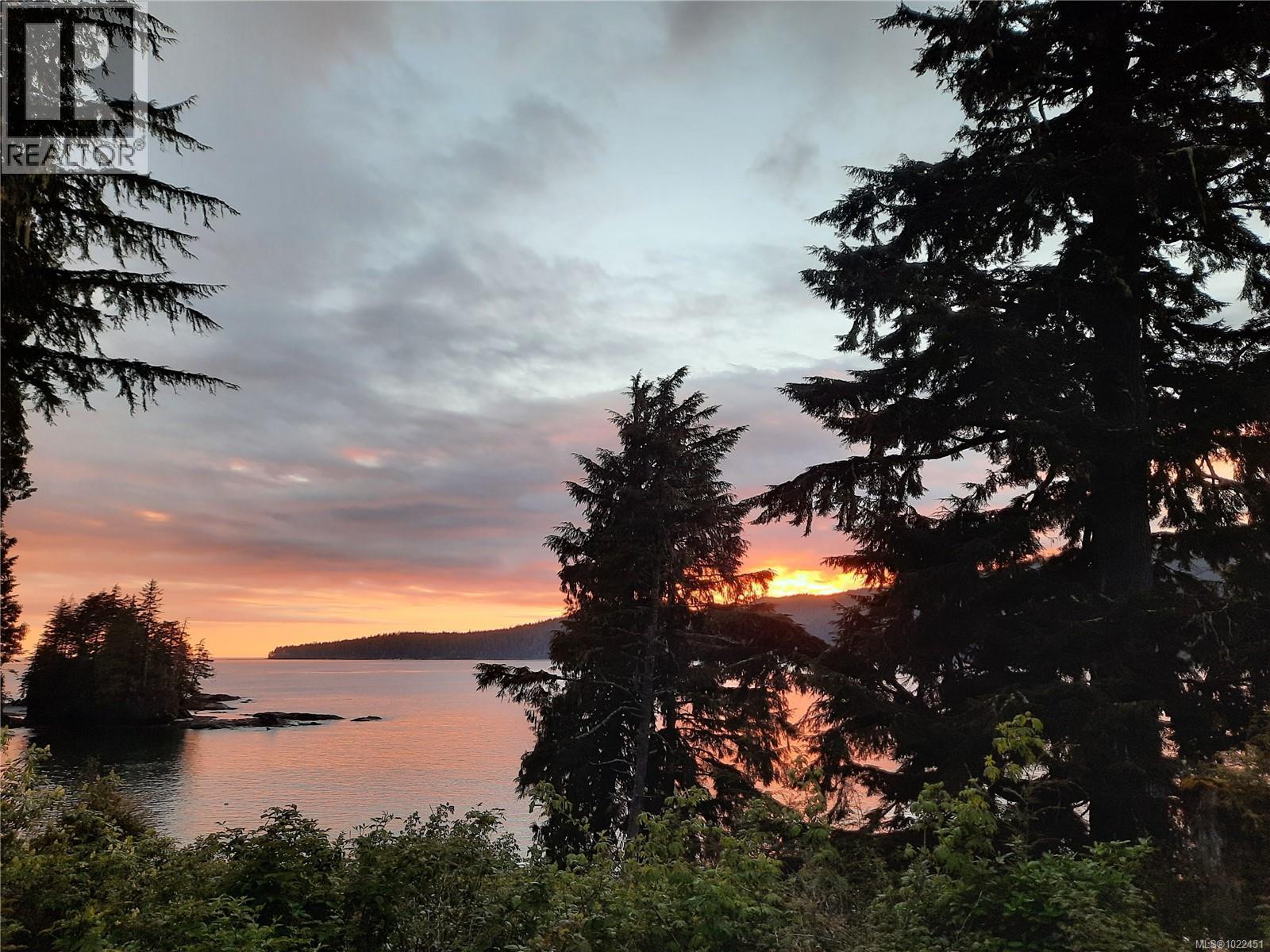 15 6340 Cerantes Rd, Port Renfrew