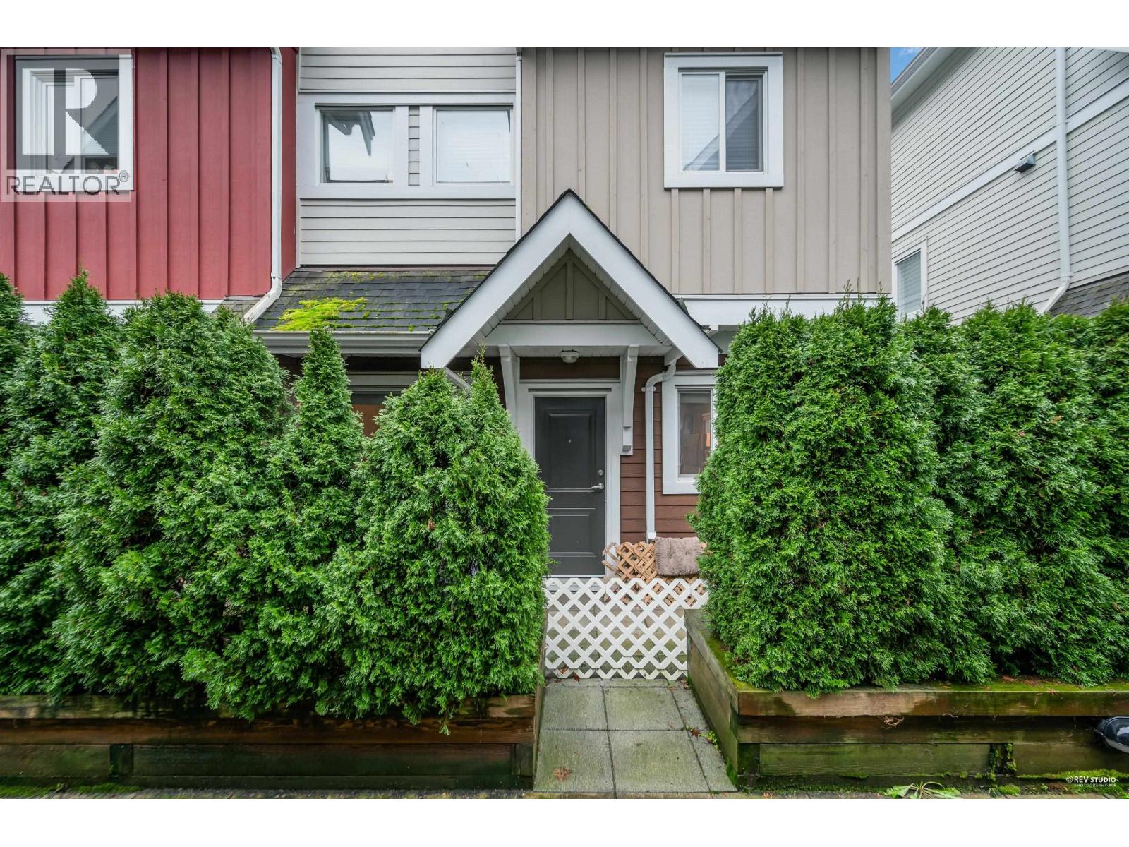 310 1661 FRASER AVENUE, Port Coquitlam