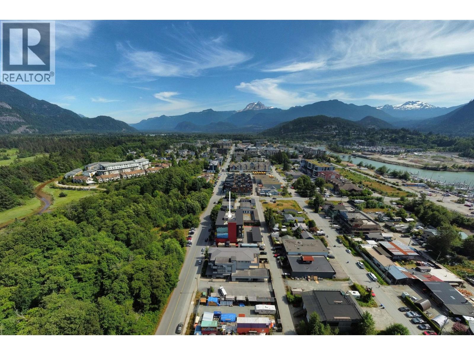 301 37762 THIRD AVENUE, Squamish