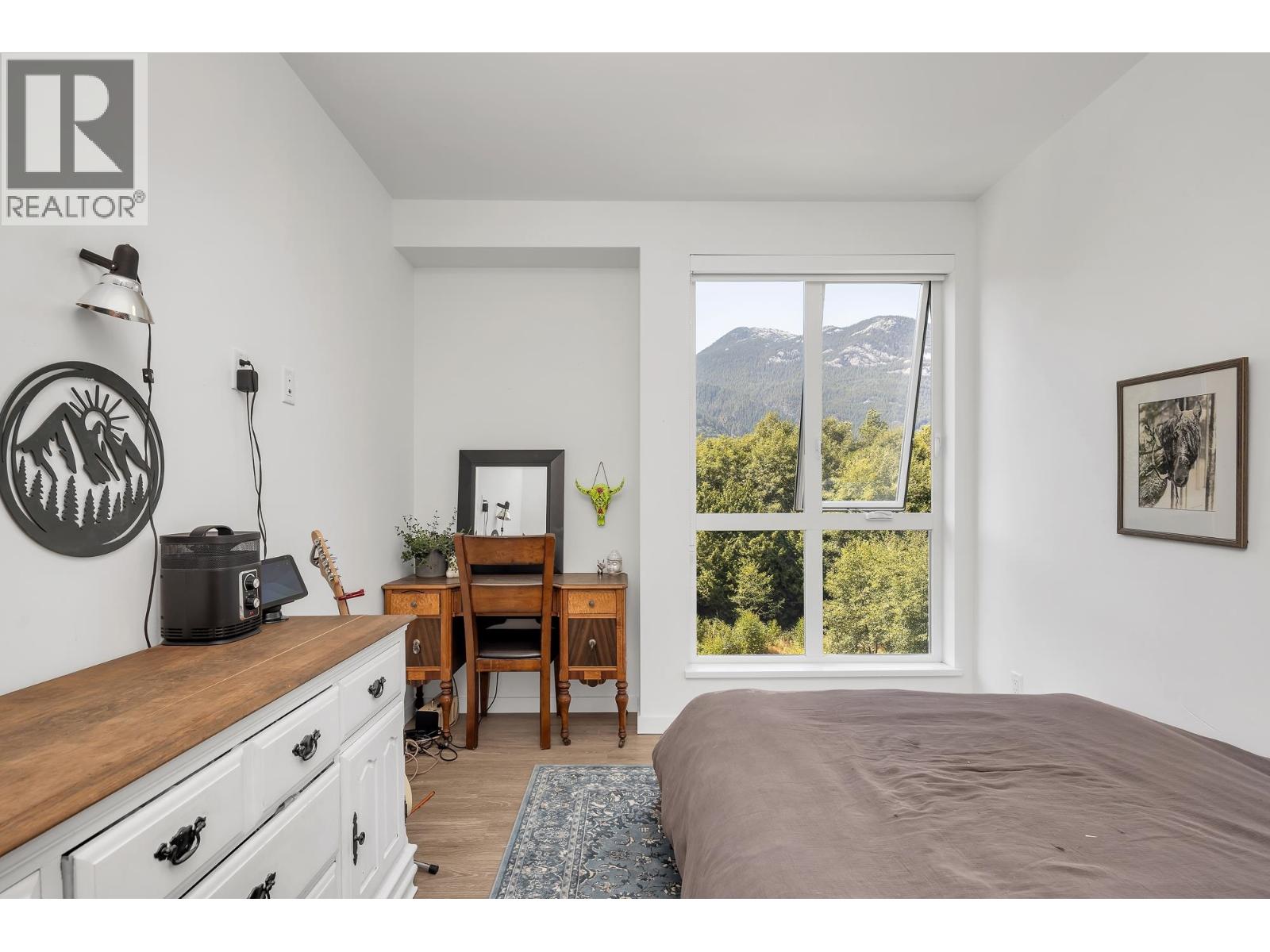 301 37762 THIRD AVENUE, Squamish