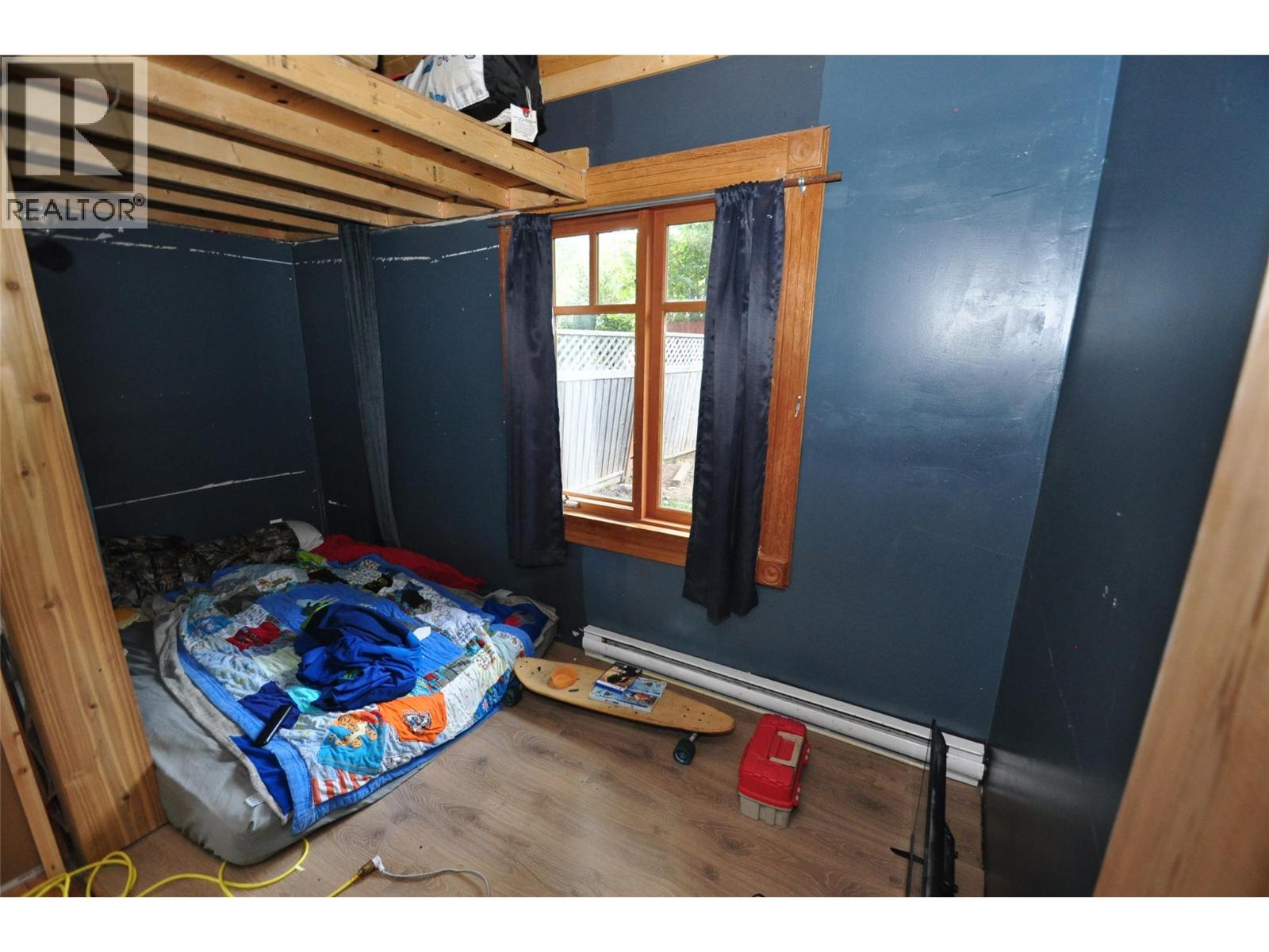 105 Washington Street N, Kaslo