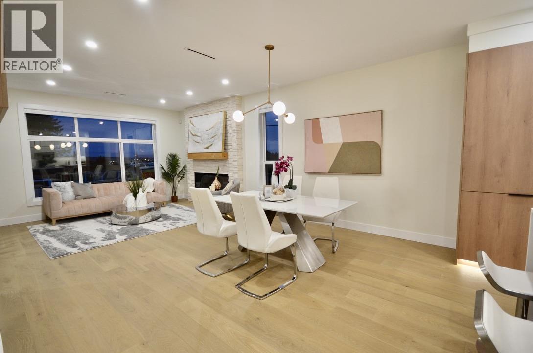 101 901 EDGAR AVENUE, Coquitlam