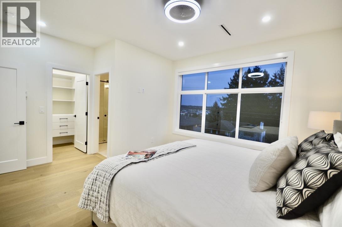 101 901 EDGAR AVENUE, Coquitlam