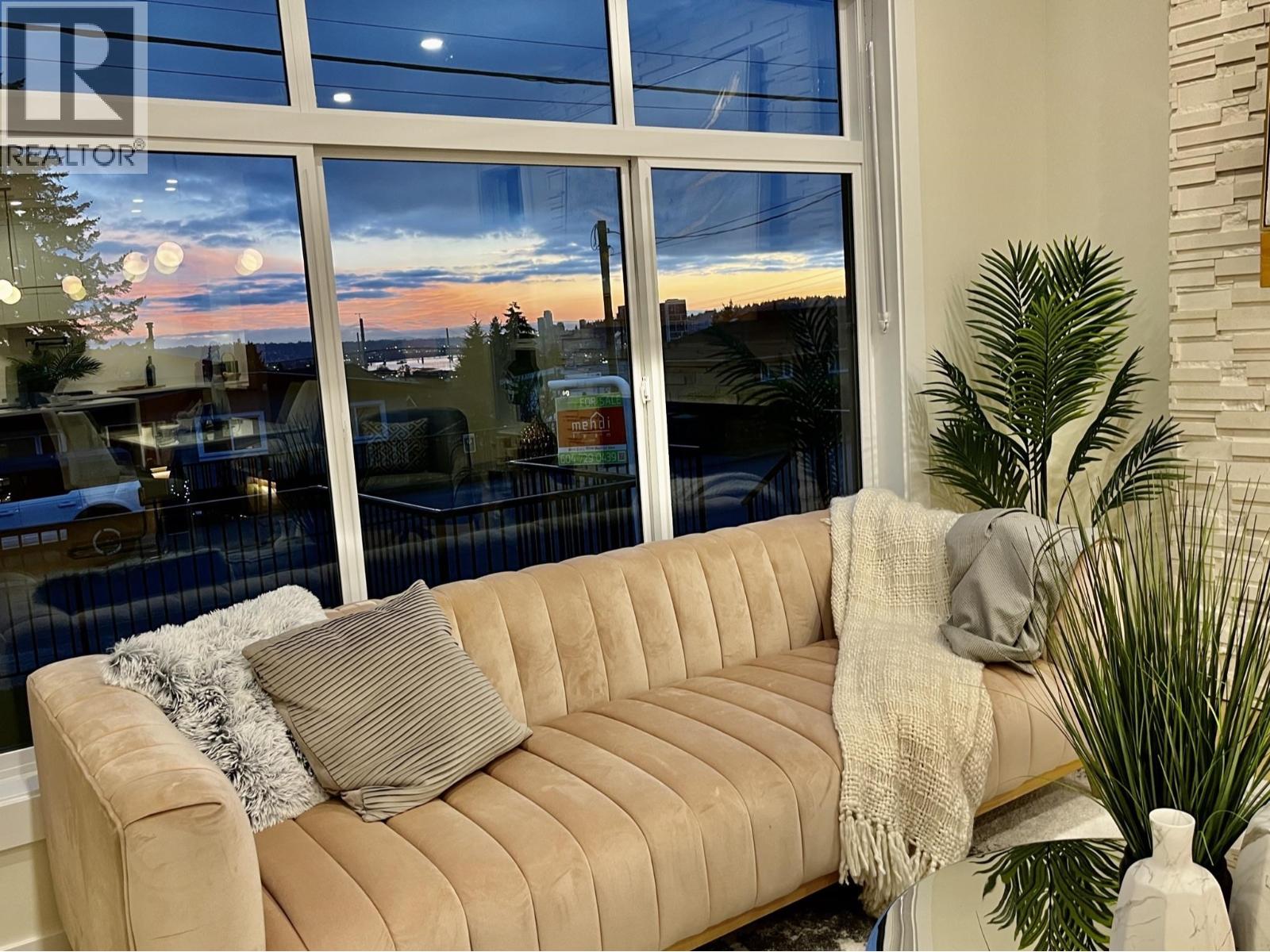 101 901 EDGAR AVENUE, Coquitlam