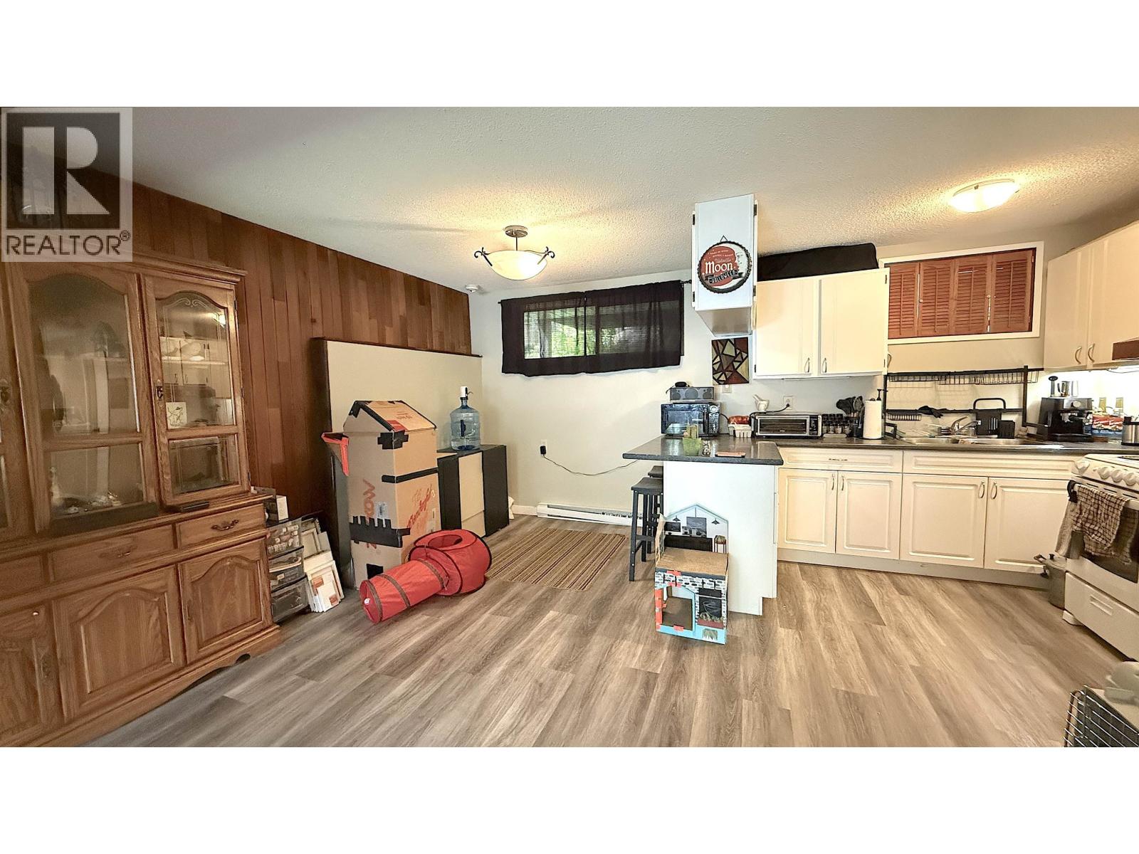 1796-1798 SLOAN AVENUE - 3