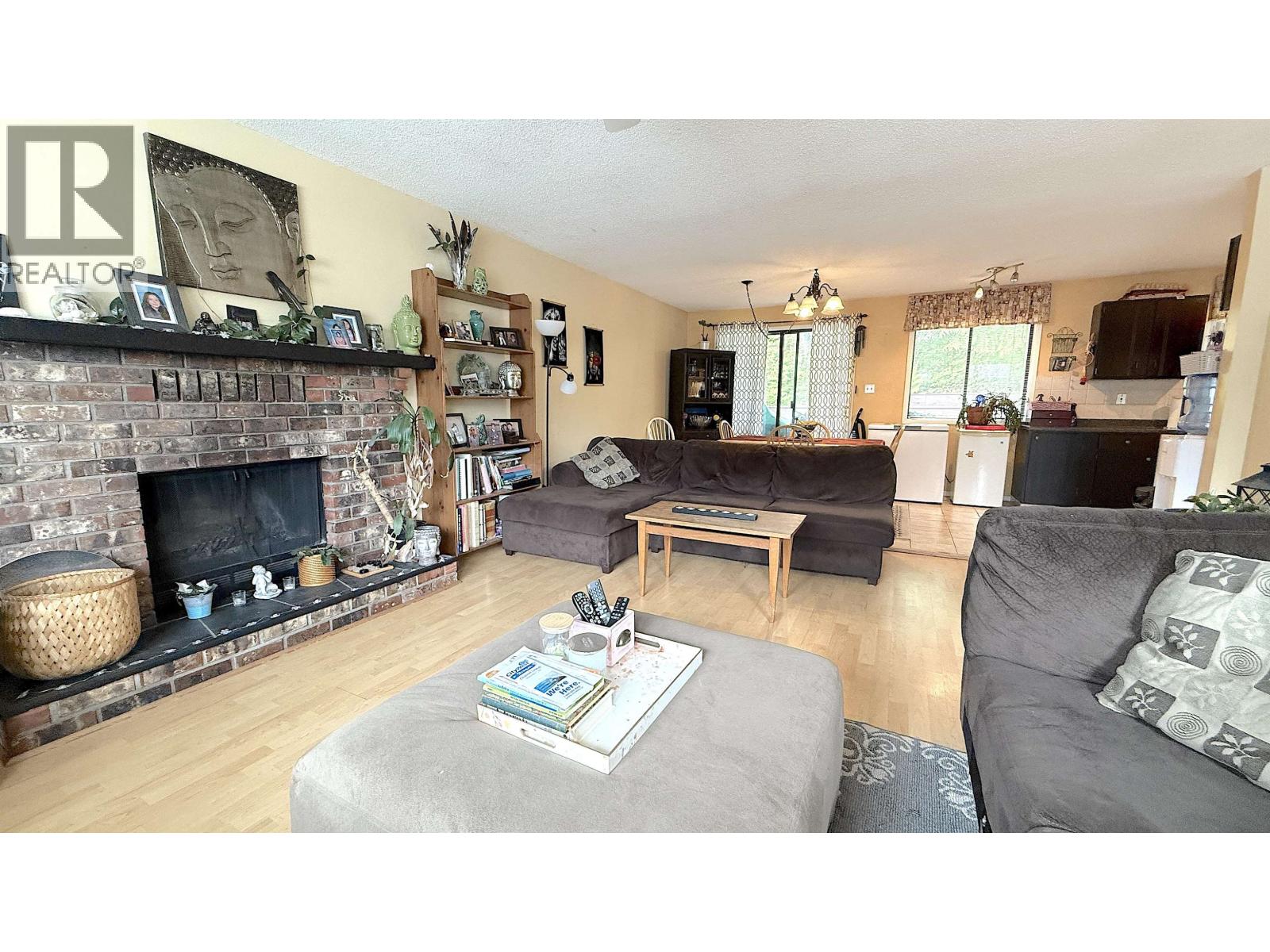 1796-1798 SLOAN AVENUE - 20