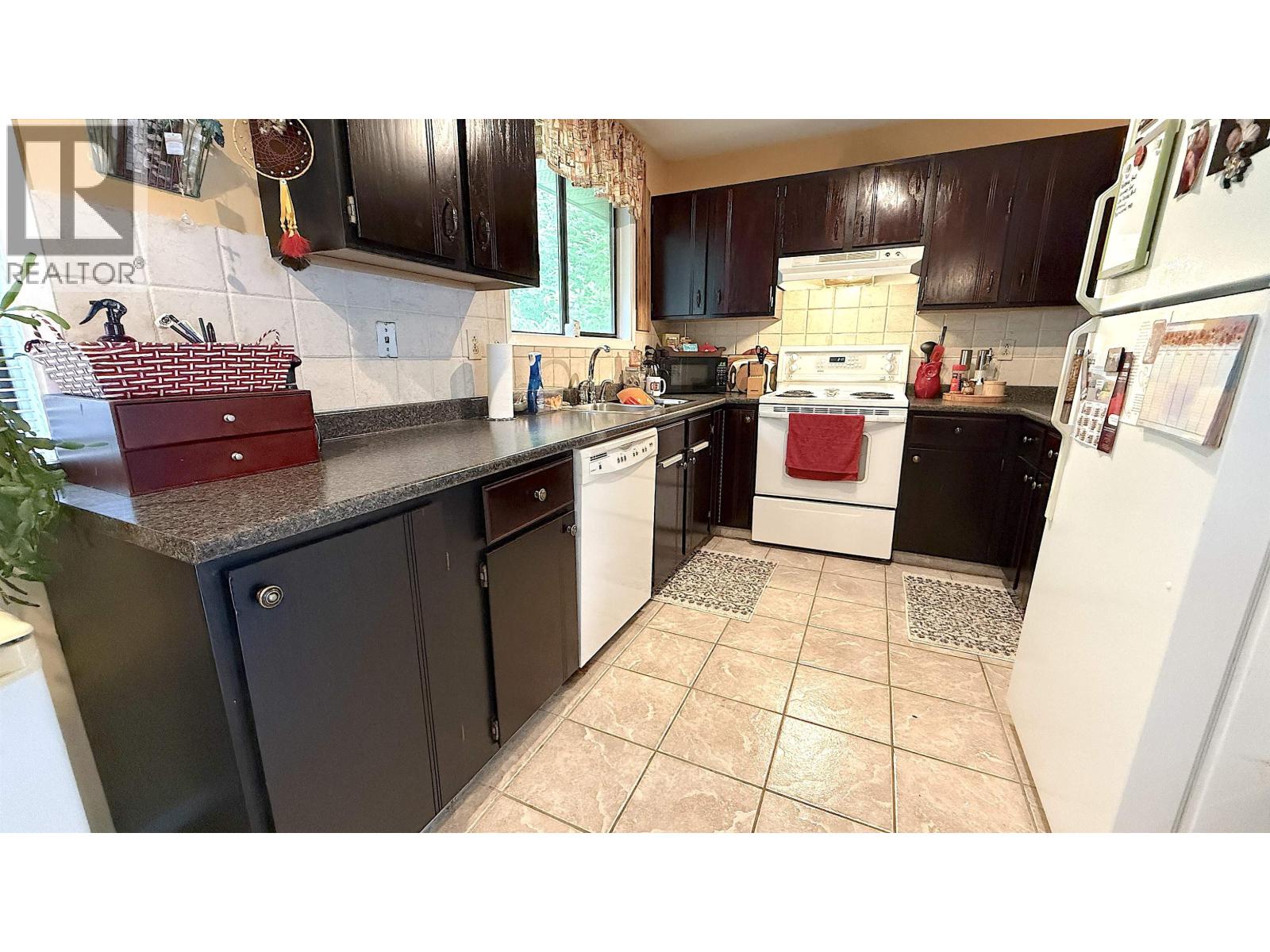 1796-1798 SLOAN AVENUE