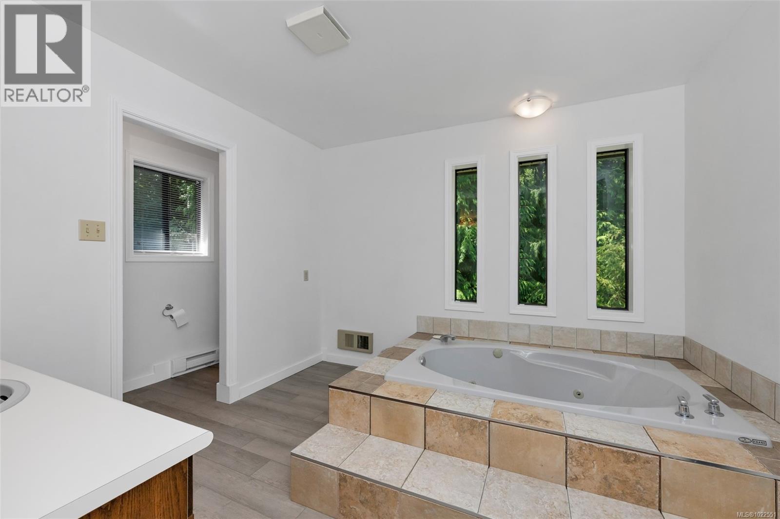 5885 Jupiter Pl, Sooke