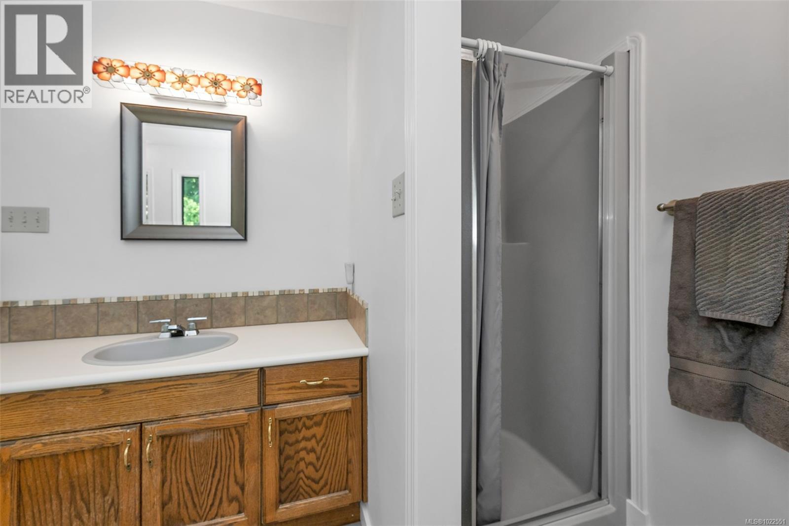 5885 Jupiter Pl, Sooke