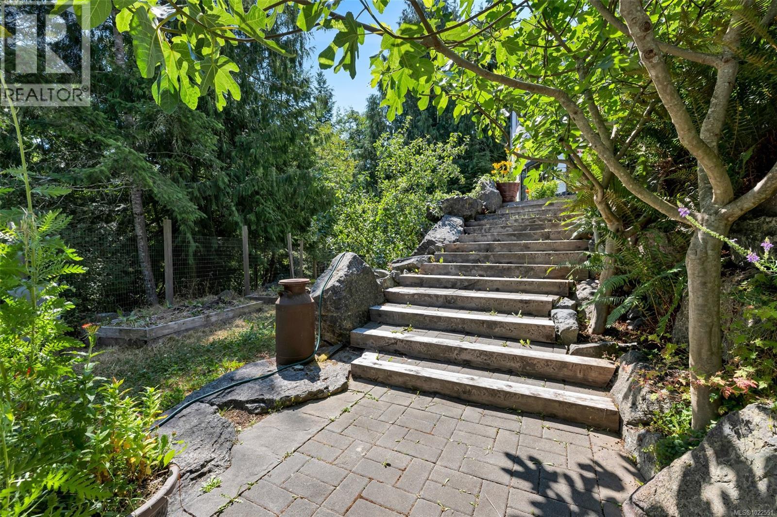 5885 Jupiter Pl, Sooke