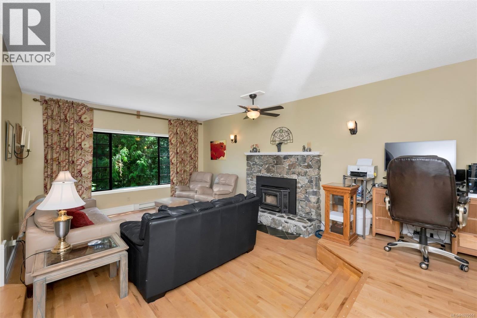 5885 Jupiter Pl, Sooke