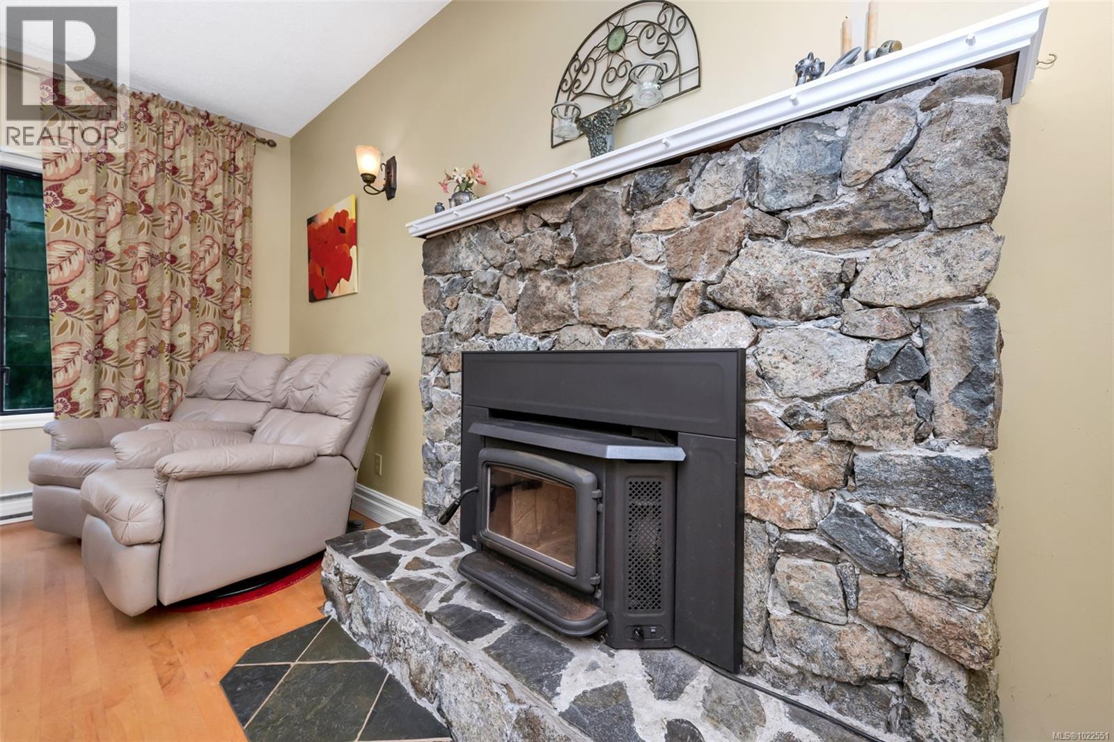 5885 Jupiter Pl, Sooke