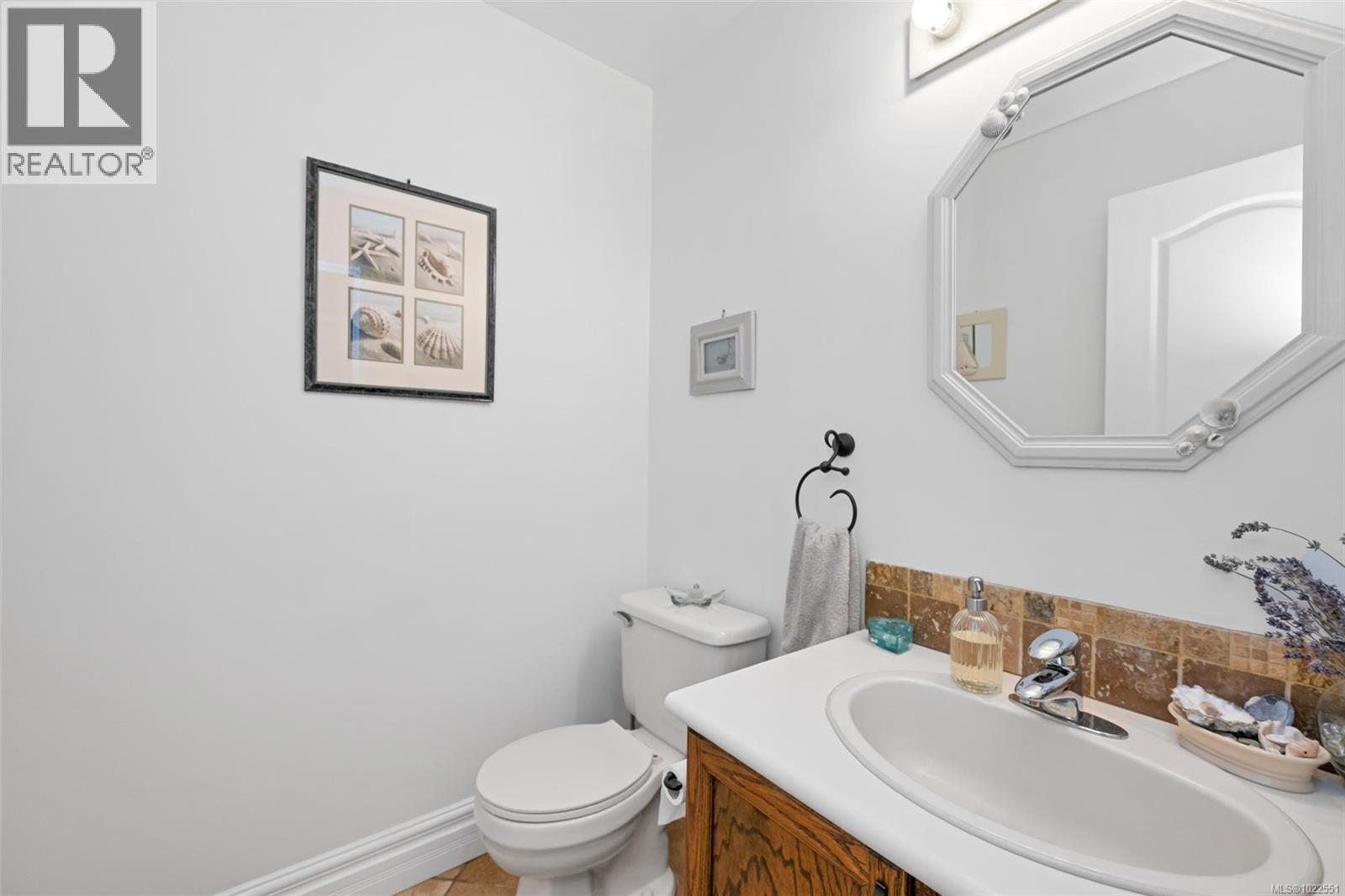 5885 Jupiter Pl, Sooke