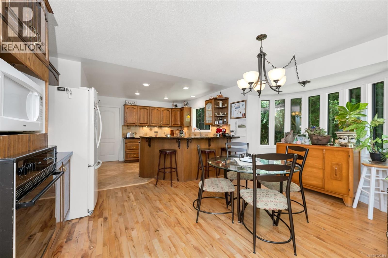 5885 Jupiter Pl, Sooke