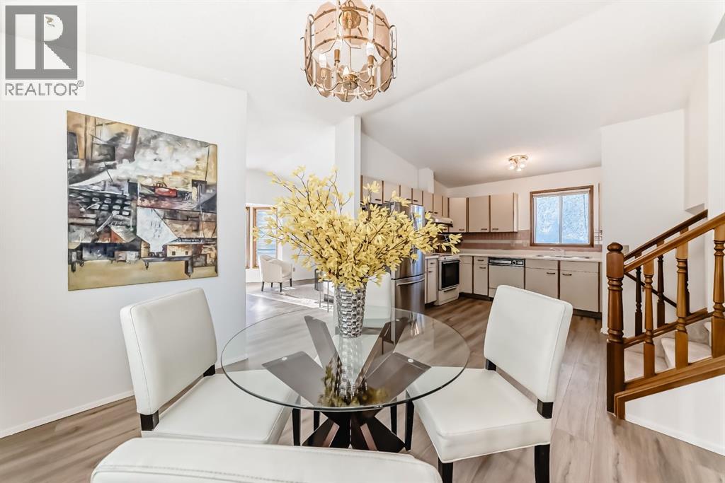 Single Family House 4 Level for Sale in  Cedardale Hill SW Cedarbrae Calgary 