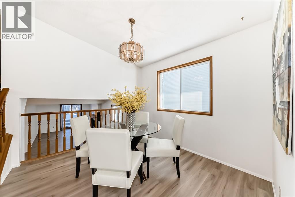 Single Family House 4 Level for Sale in  Cedardale Hill SW Cedarbrae Calgary 