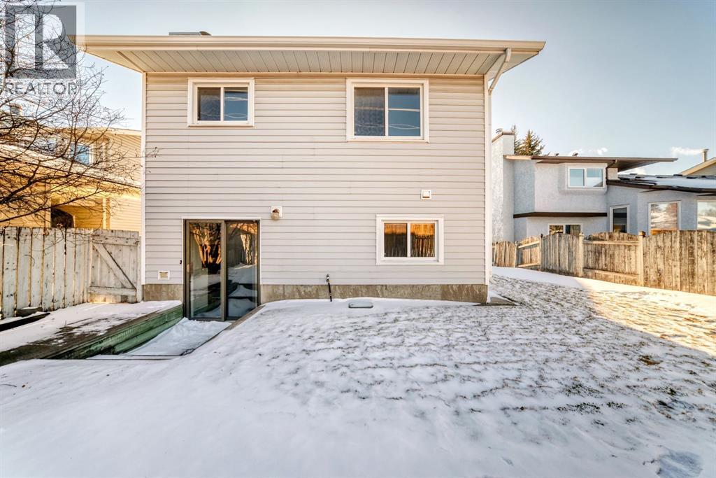 Single Family House 4 Level for Sale in  Cedardale Hill SW Cedarbrae Calgary 