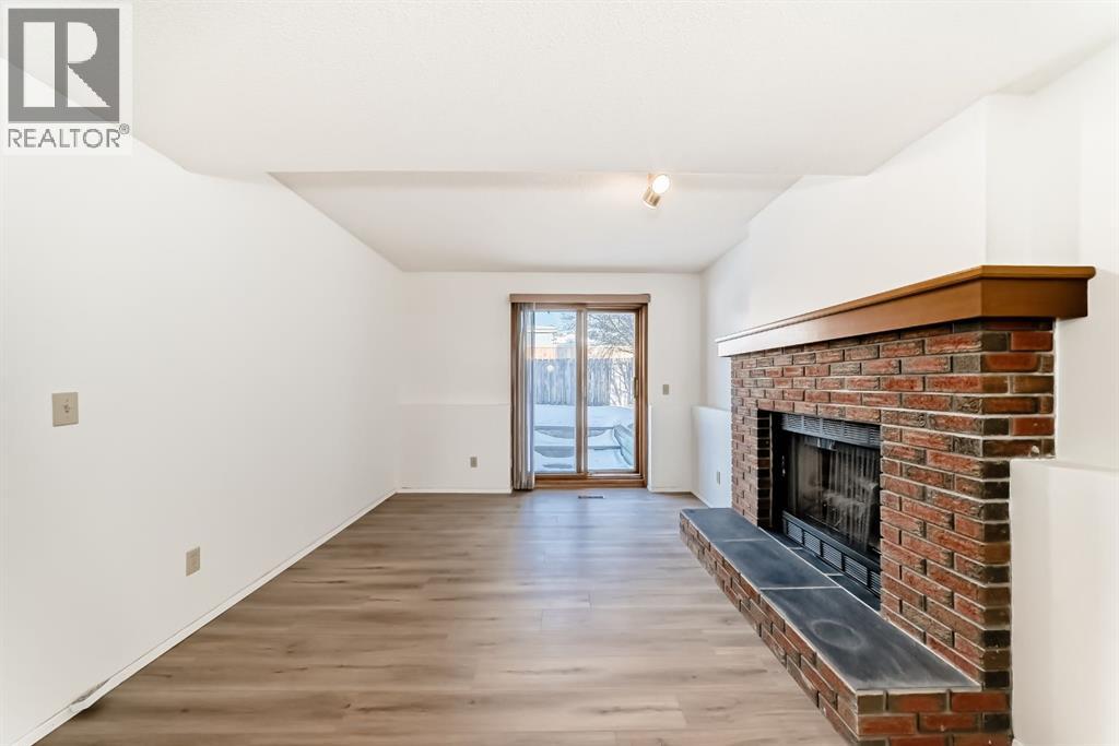 Single Family House 4 Level for Sale in  Cedardale Hill SW Cedarbrae Calgary 