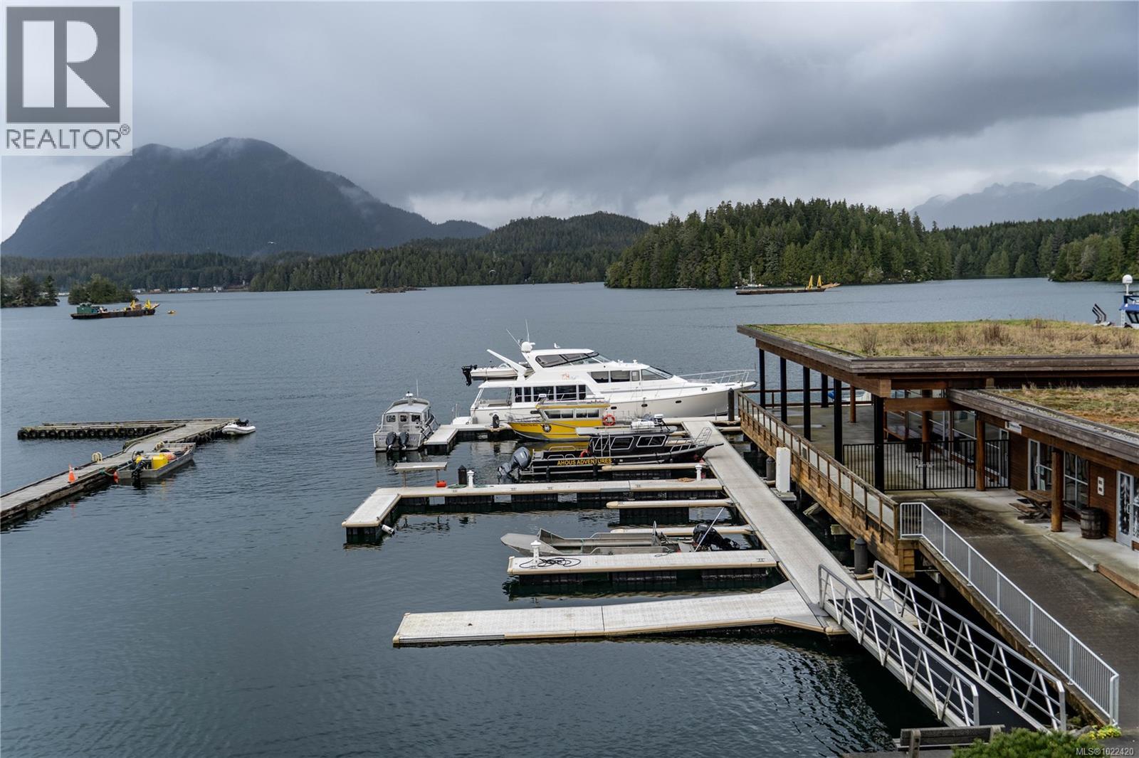 304 368 Main St, Tofino