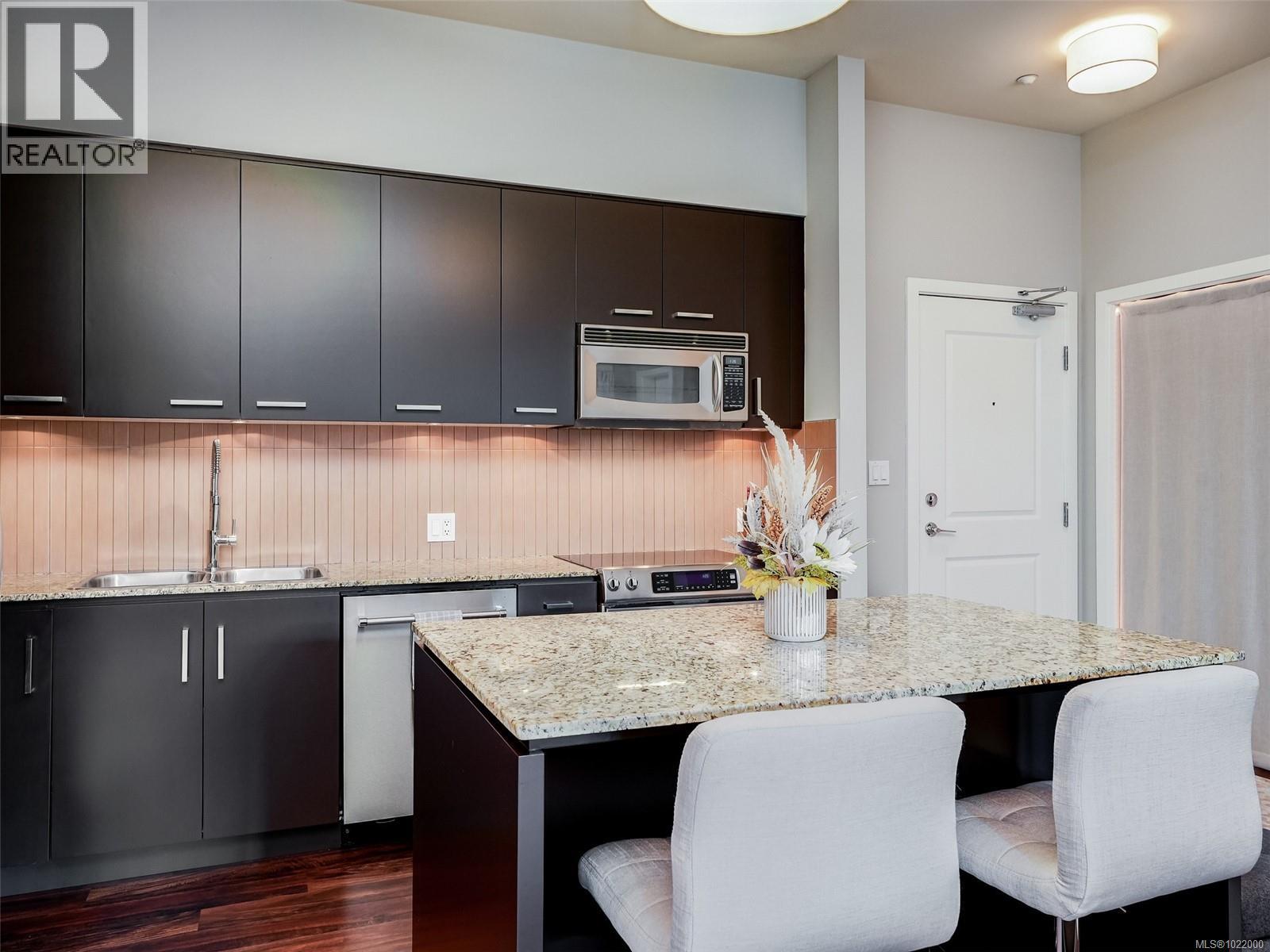 120 1375 Bear Mountain Pkwy, Langford