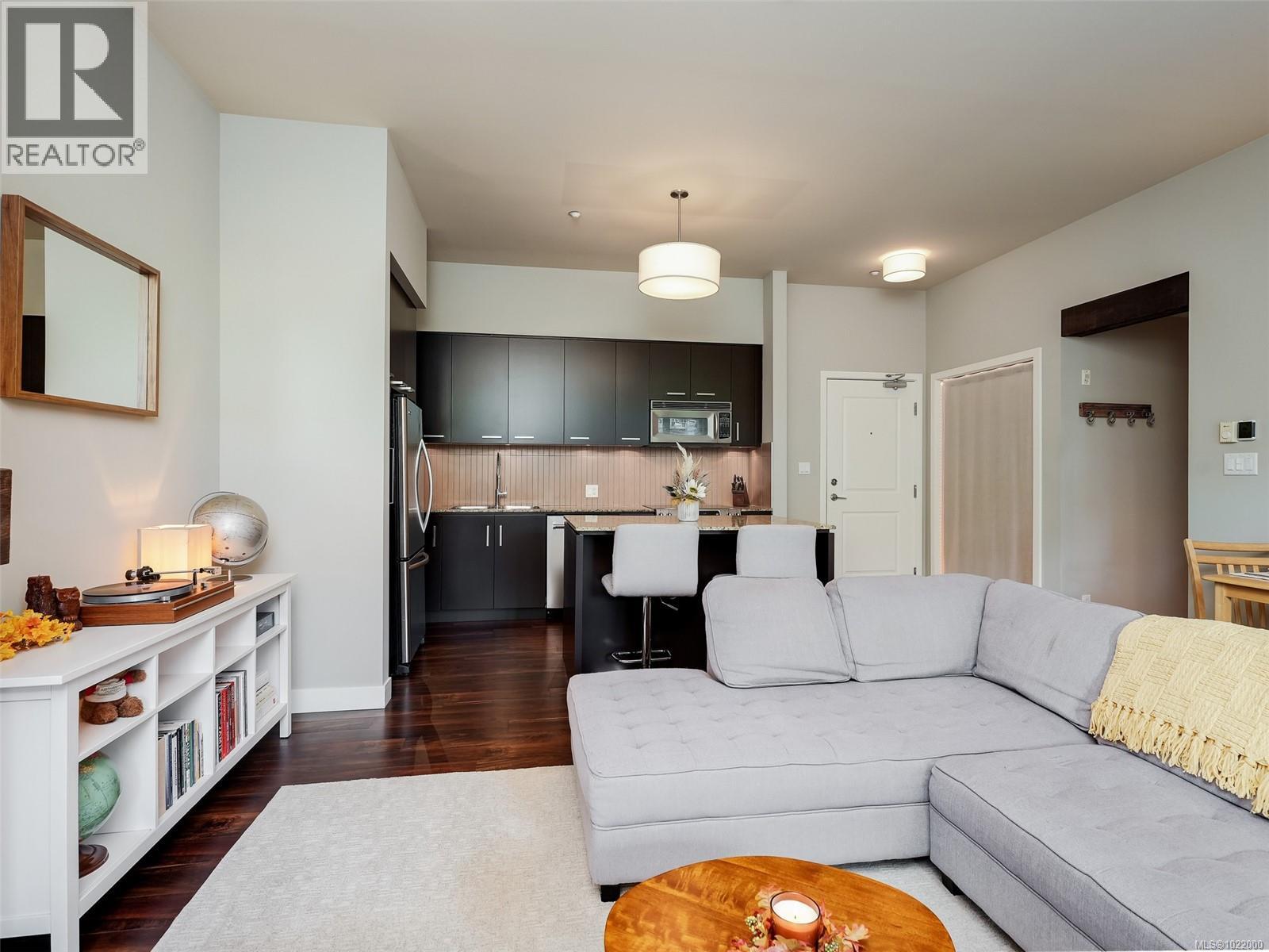 120 1375 Bear Mountain Pkwy, Langford