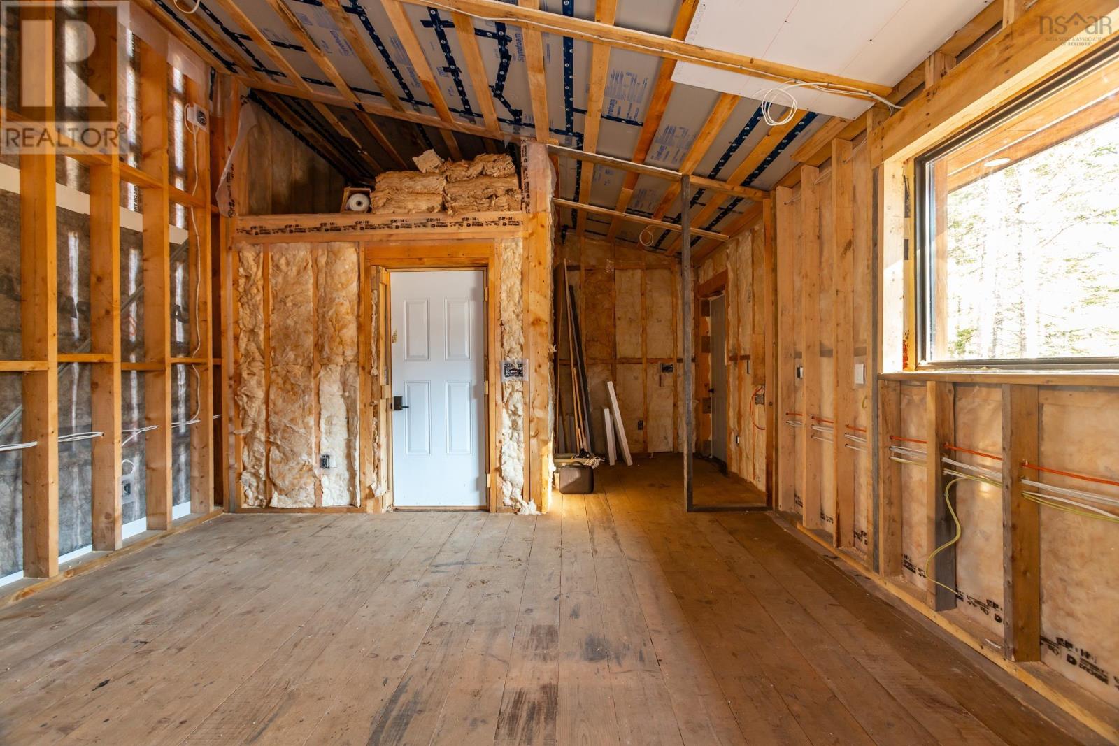 Property 12 of 25 of 207 Old Post Road