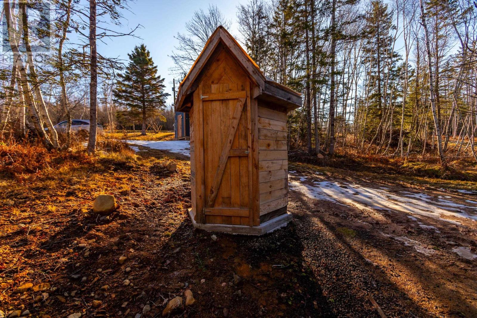 Property 18 of 25 of 207 Old Post Road