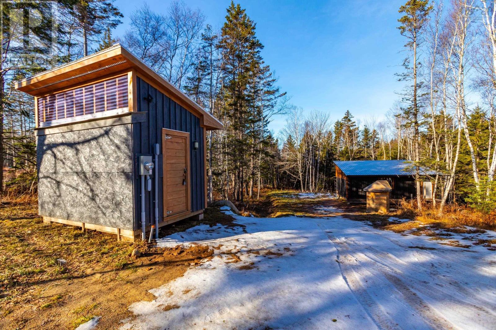 Property 14 of 25 of 207 Old Post Road