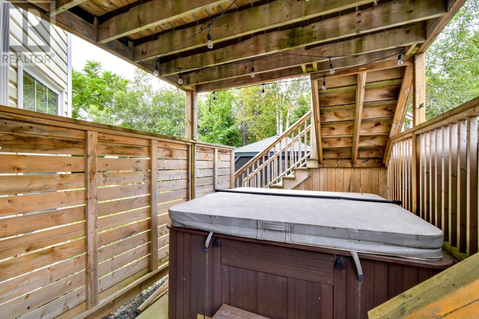 Property 11 of 46 of 44 Ferndell Crescent