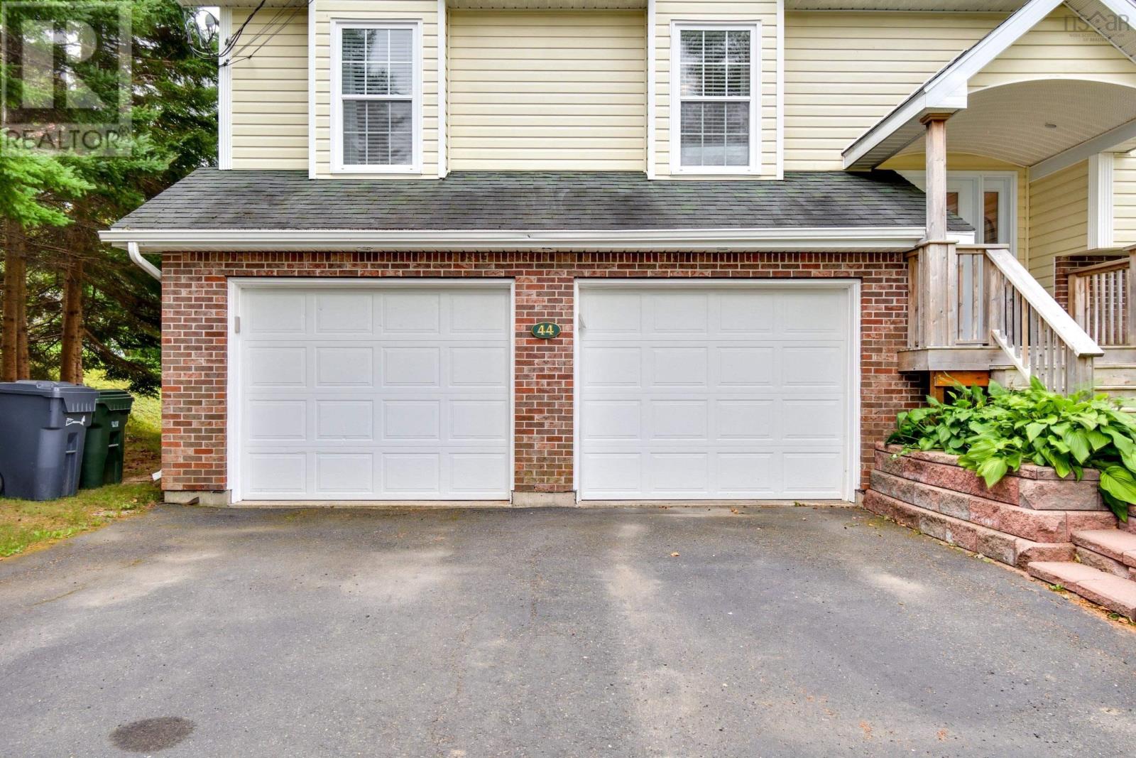 Property 4 of 46 of 44 Ferndell Crescent