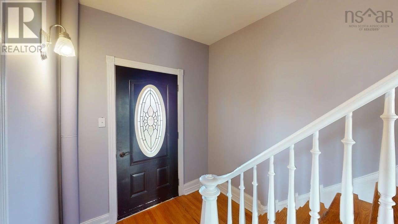 Property 12 of 21 of 2892 NS-376