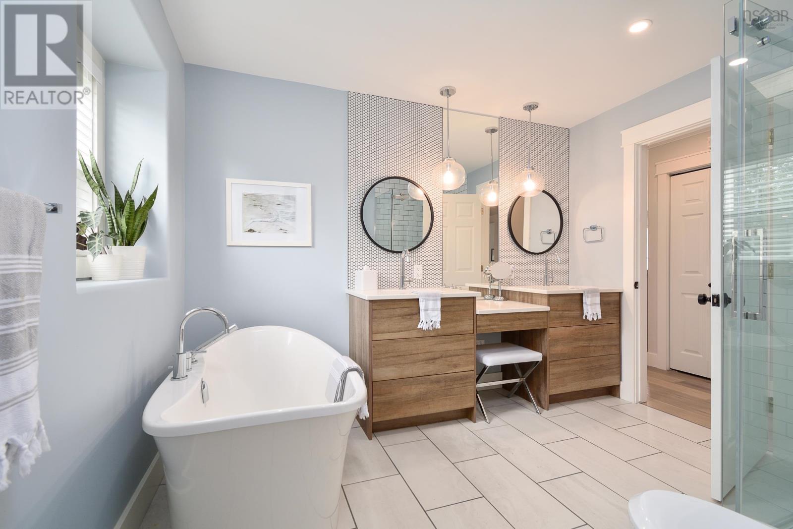 Property 32 of 46 of 44 Ferndell Crescent