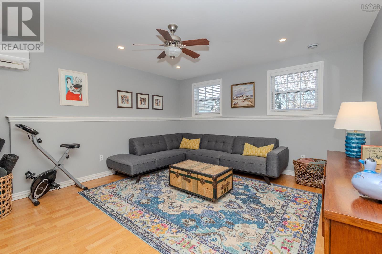 Property 45 of 46 of 44 Ferndell Crescent