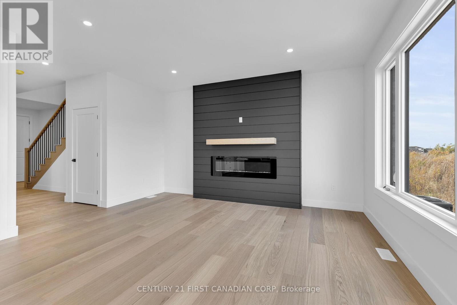 LOT 207 HOBBS DRIVE - 7