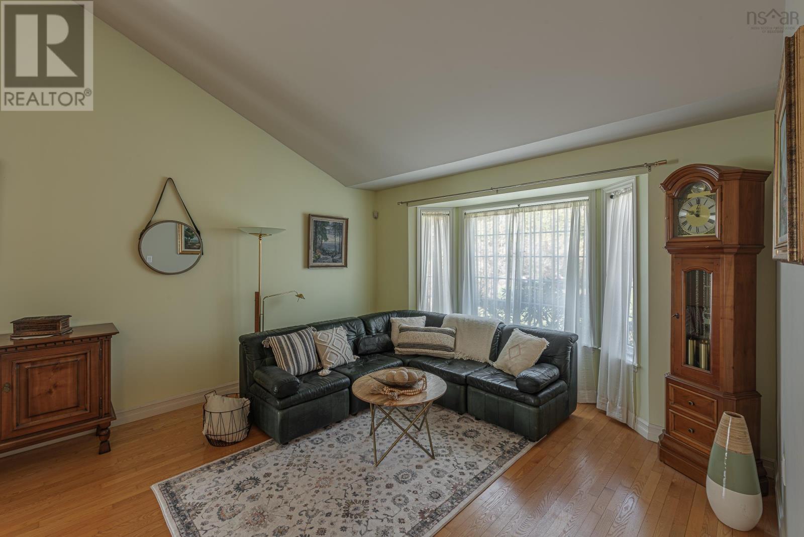 Property 16 of 43 of 129 Masons Point Road