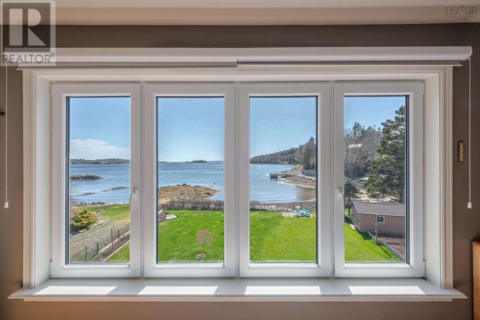 Property 20 of 43 of 129 Masons Point Road