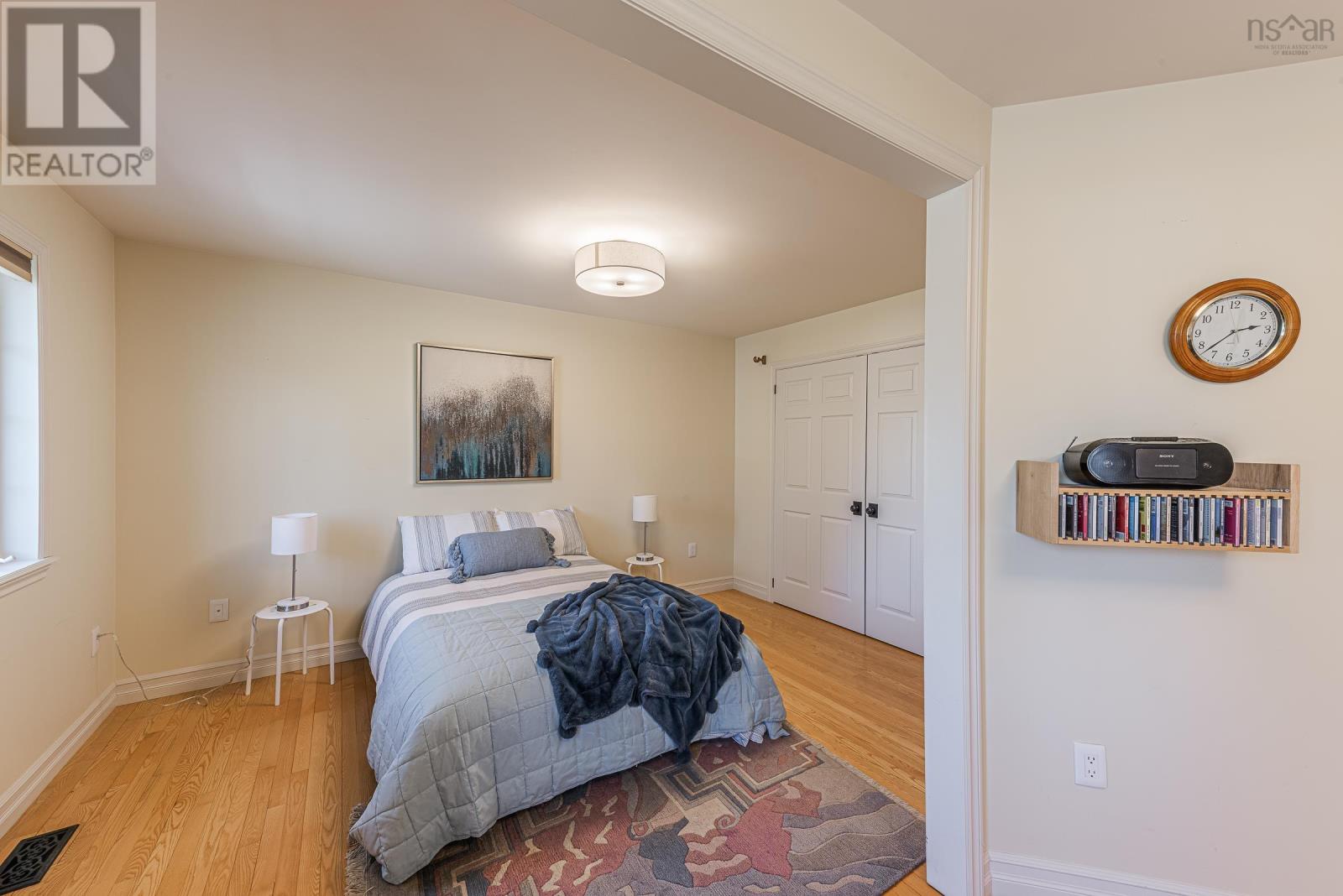 Property 22 of 43 of 129 Masons Point Road