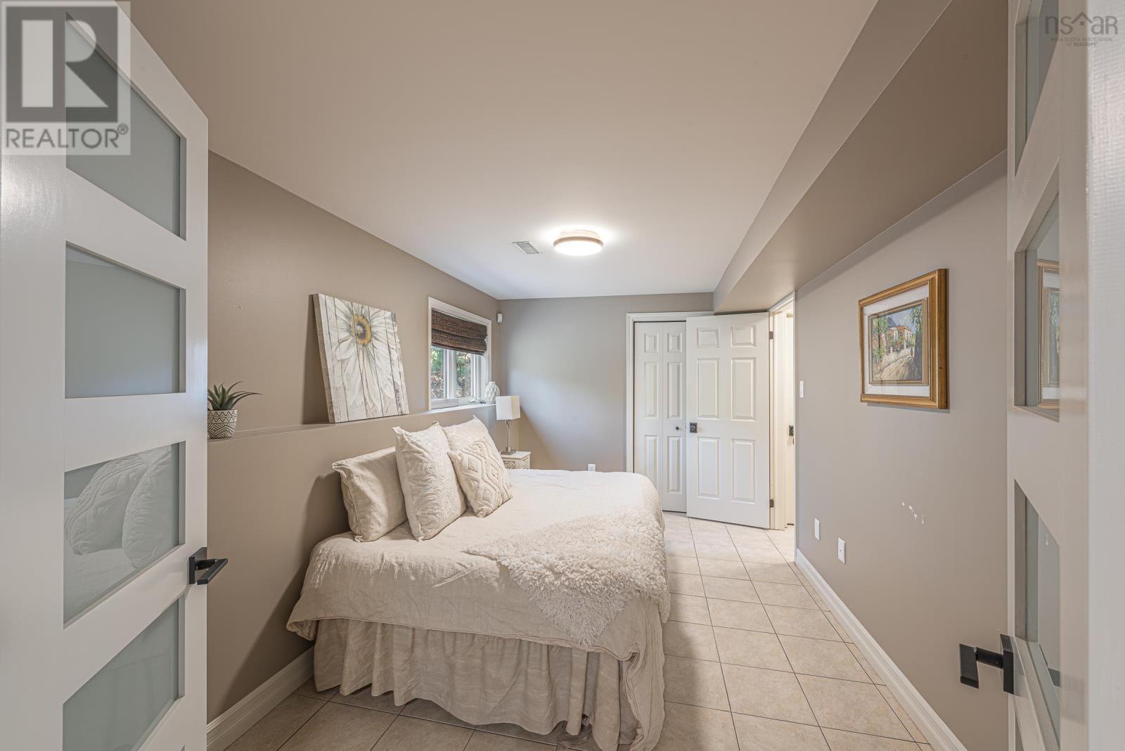 Property 28 of 43 of 129 Masons Point Road